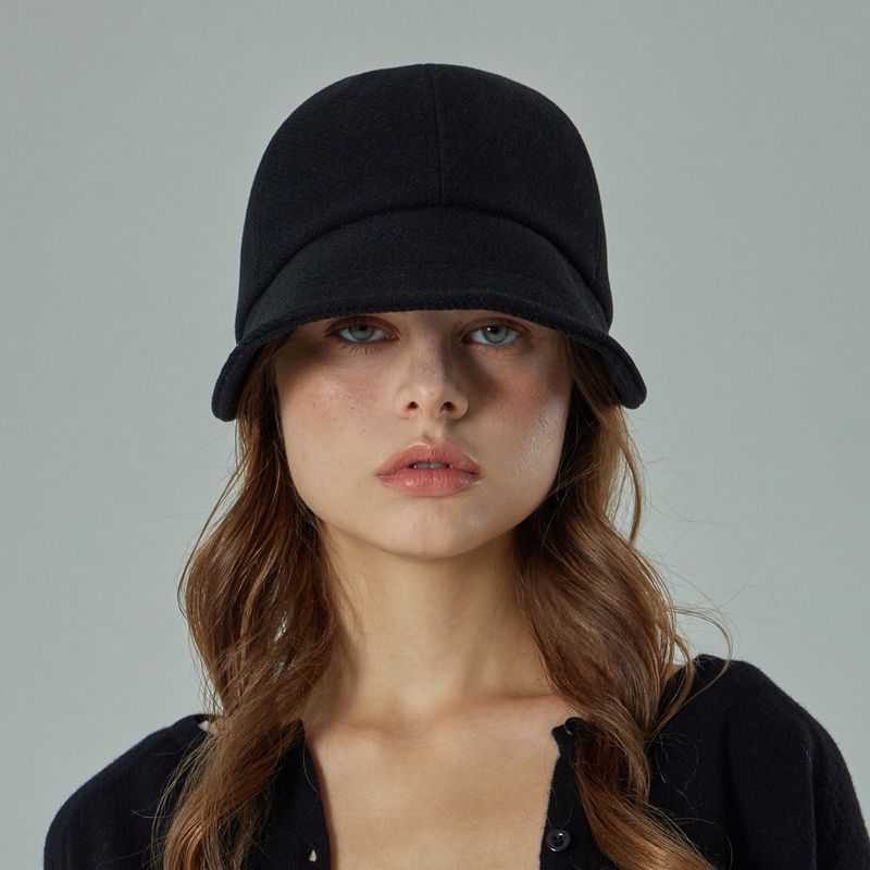 VA Curved Stud Link Bonnet Hat  / Black