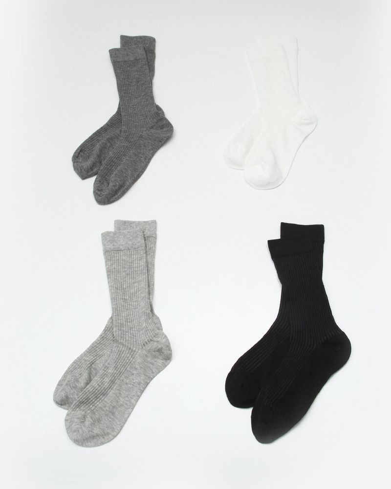 Solia see-through socks