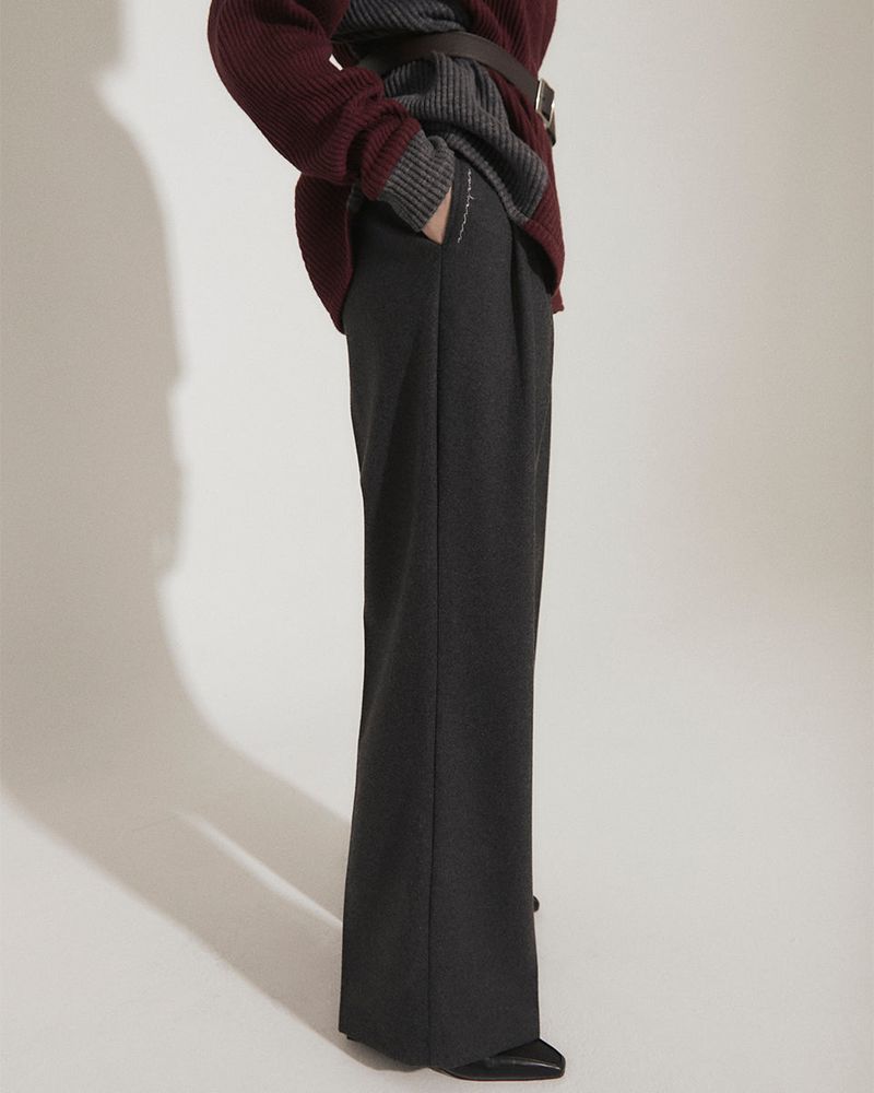 WOOL DOUBLE PLEATED SLACKS [CHARCOAL]