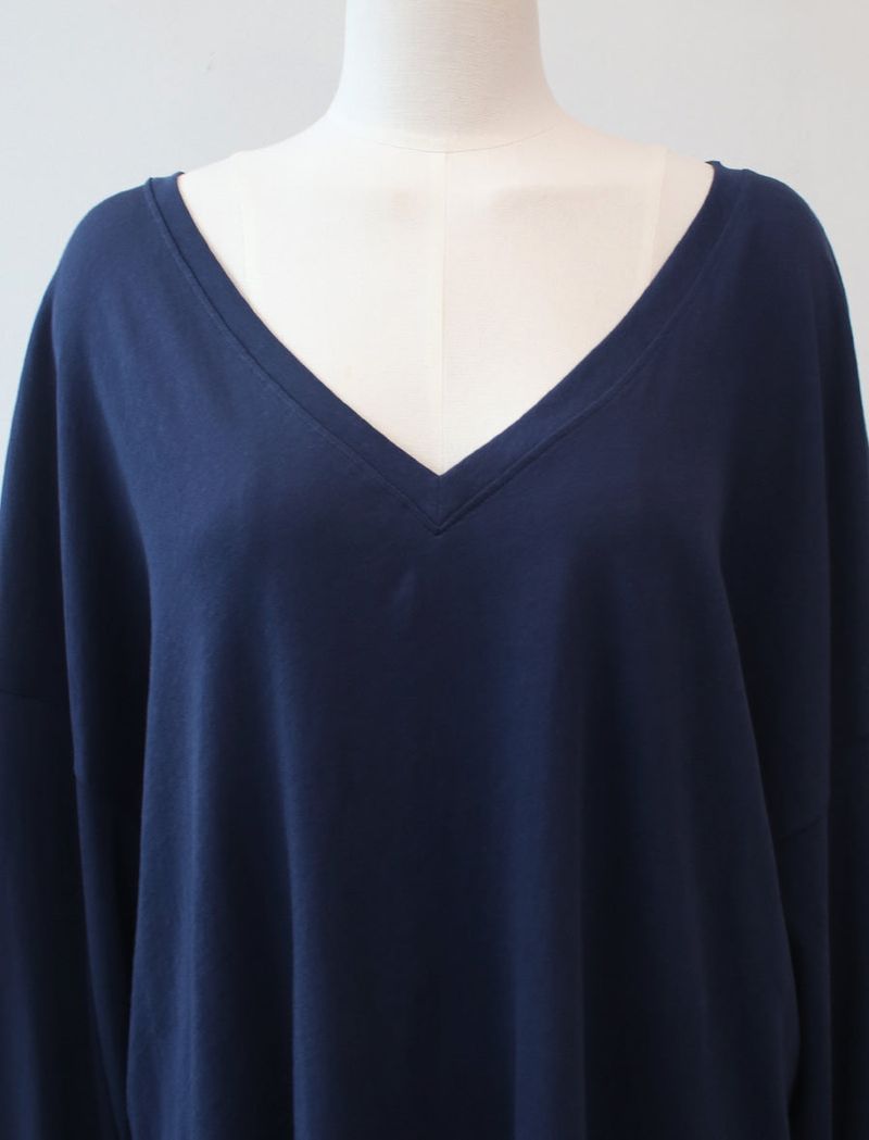 deep v neck loose T