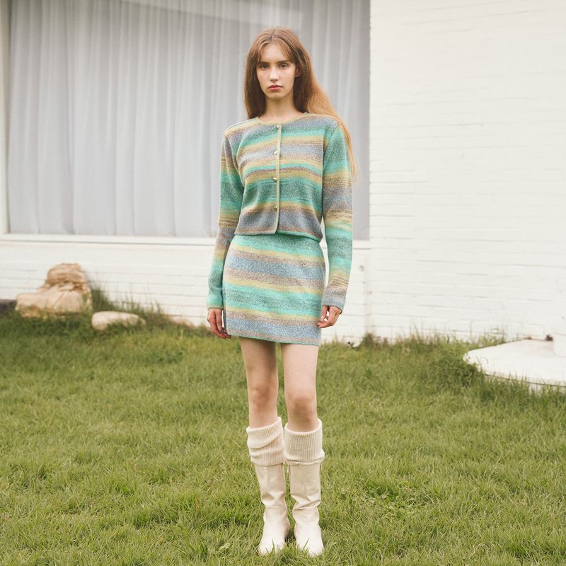 PASTEL GRADATION HEART BUTTON CARDIGAN - MINT