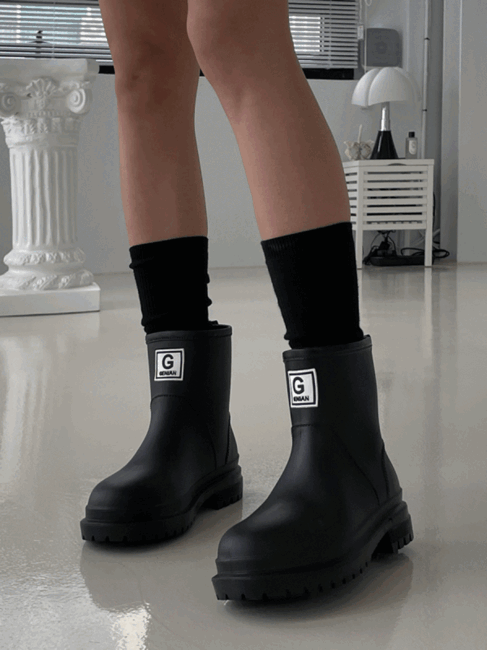 ULAN（ユレン）の「G-Square Logo Short Rain Boots（Shoes）」