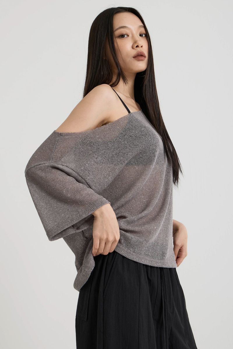 vadefy(ベイディフィー)の「Knit one-shoulder t-shirt, Charcoal(Tops)」