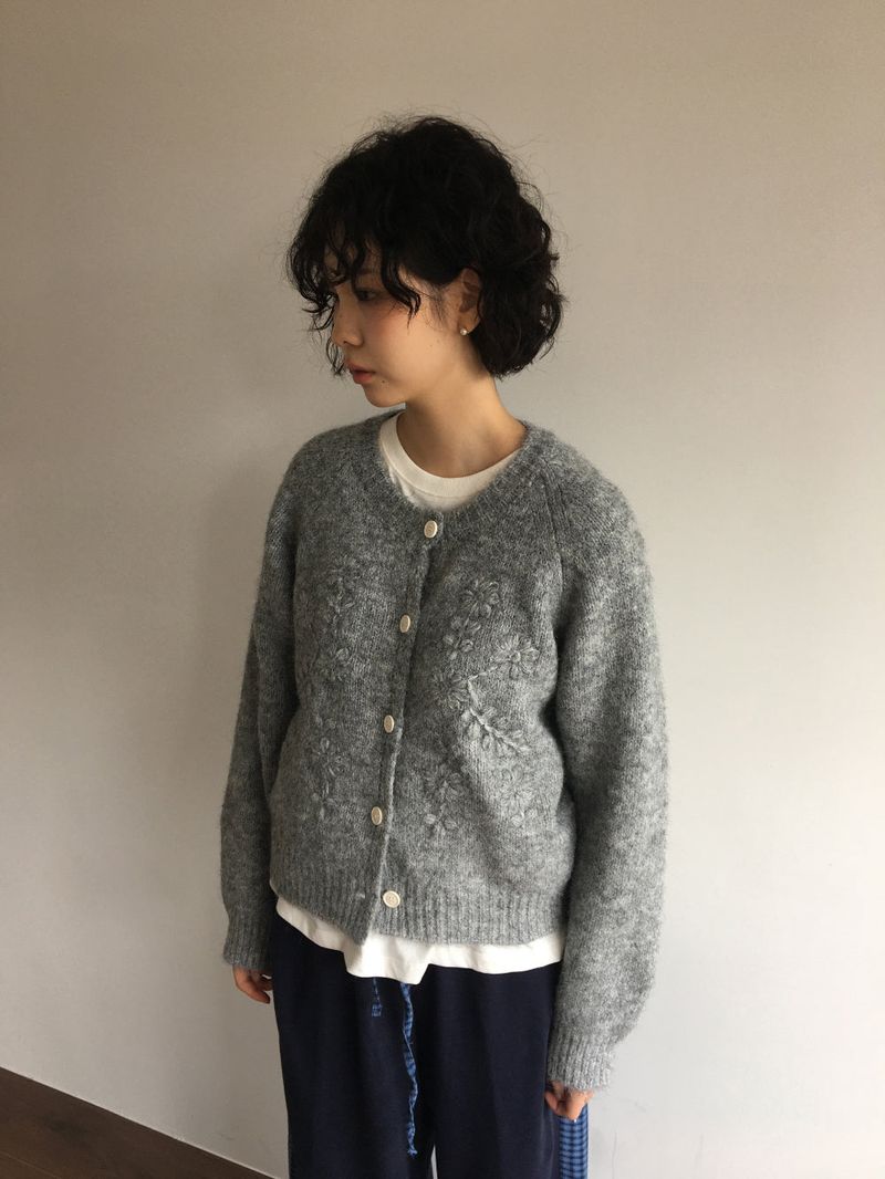 フラッフィーアップリケカーディガン (3color)