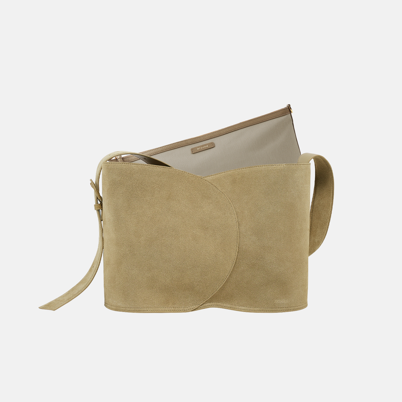 Curve Bucket Bag