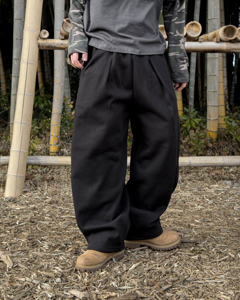UA カモパッチワイドスウェットパンツ