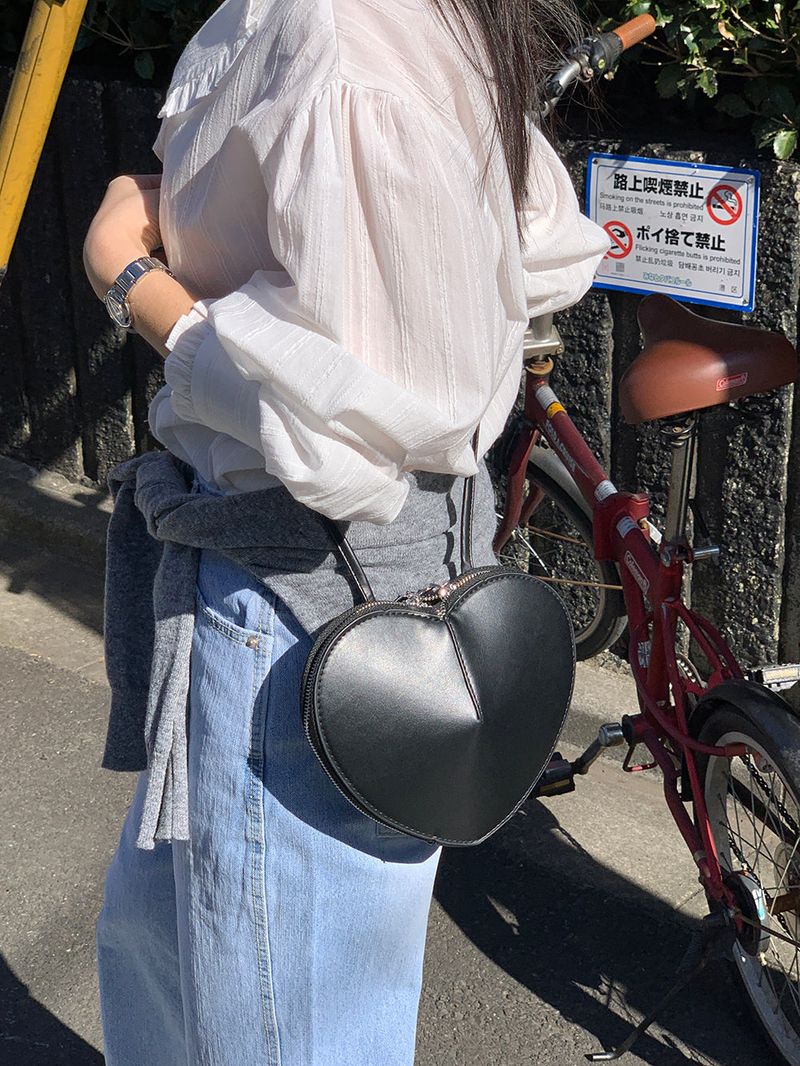 プレッツェルワイドデニム