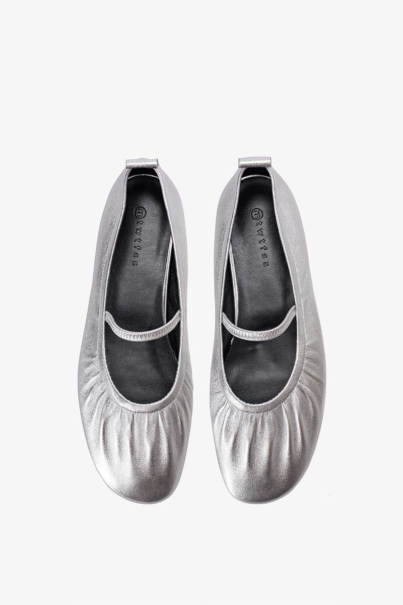 TUTU FLAT IN SILVER LINING