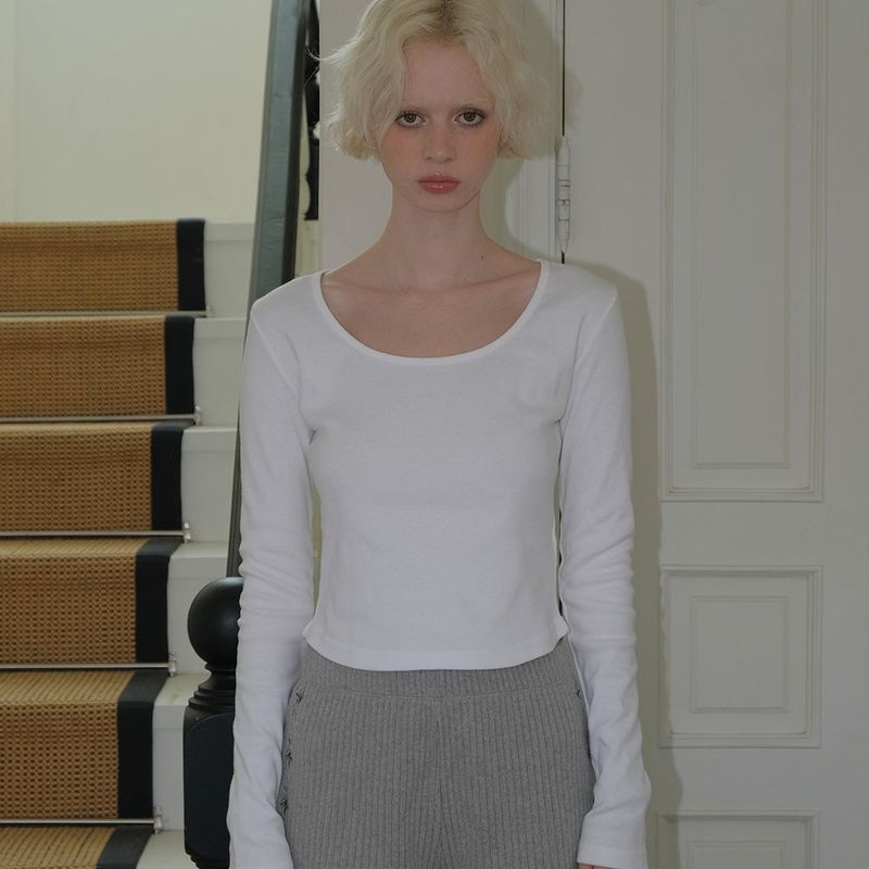 Curetty(キュリティ)の「C BASIC U-NECK T-SHIRT_WHITE(Tops)」