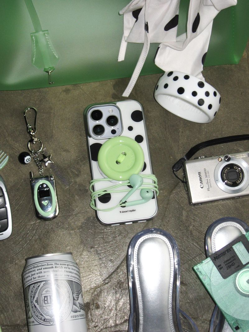 Dot phone case