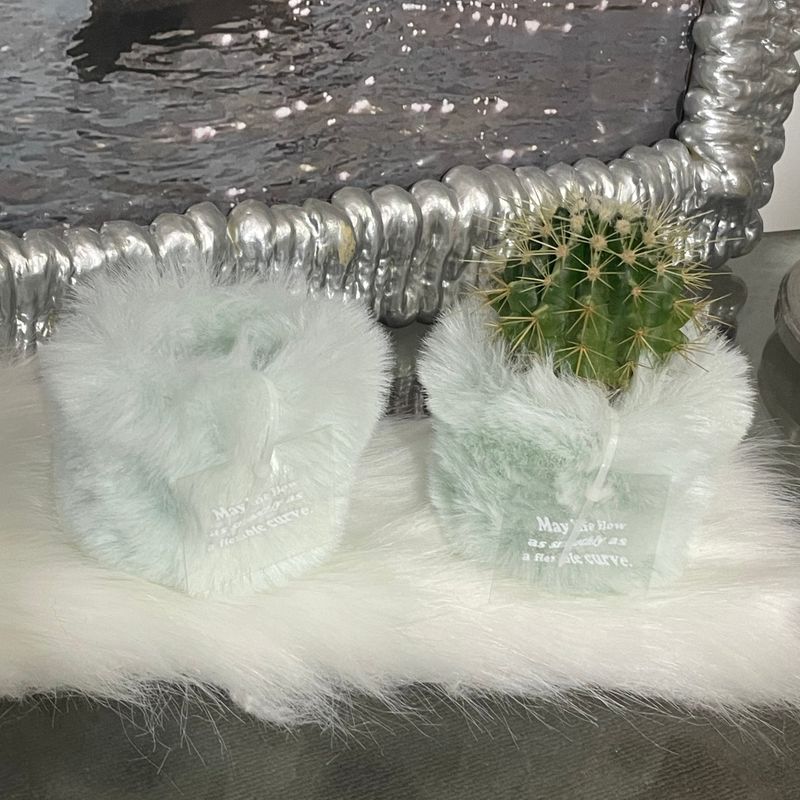 FLUFFY POT (XS