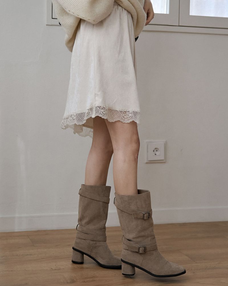 Revender unbalanced lace skirt