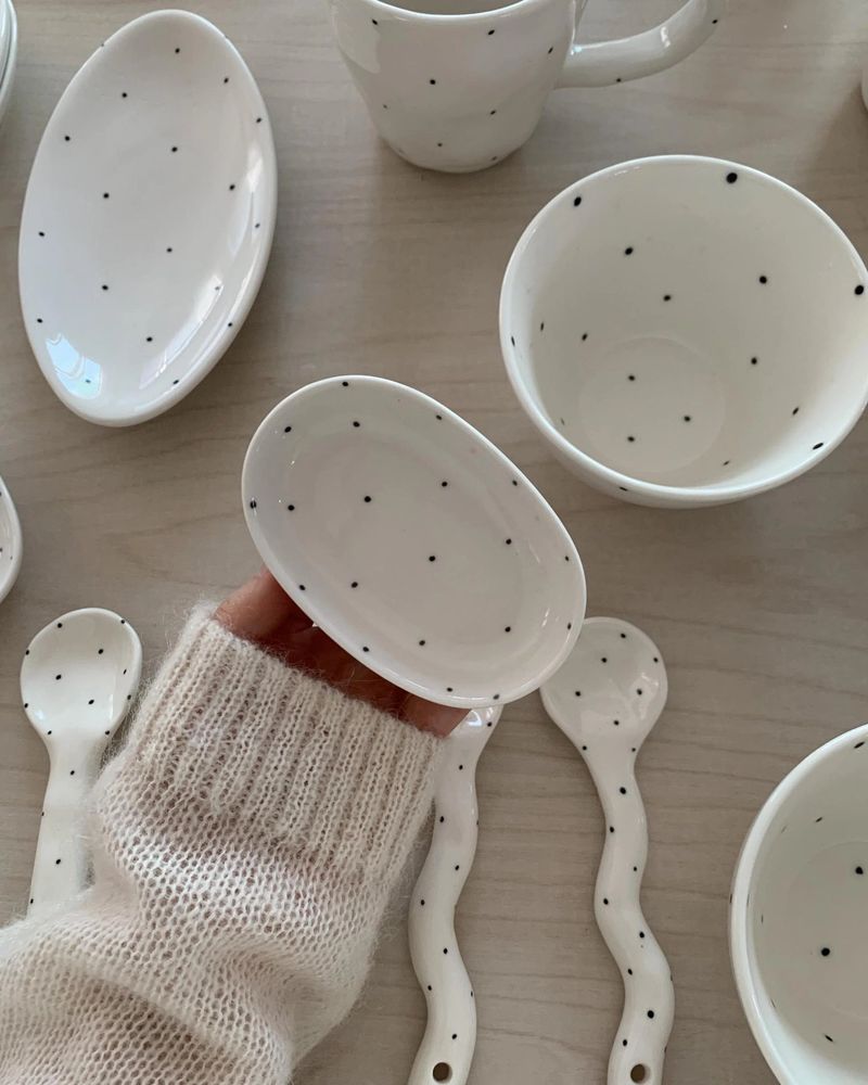 mini dot sauce bowl