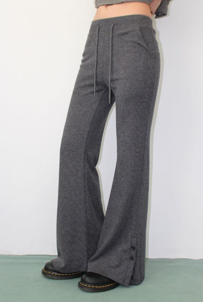 RIBBED BUTTON BOOTCUT PANTS