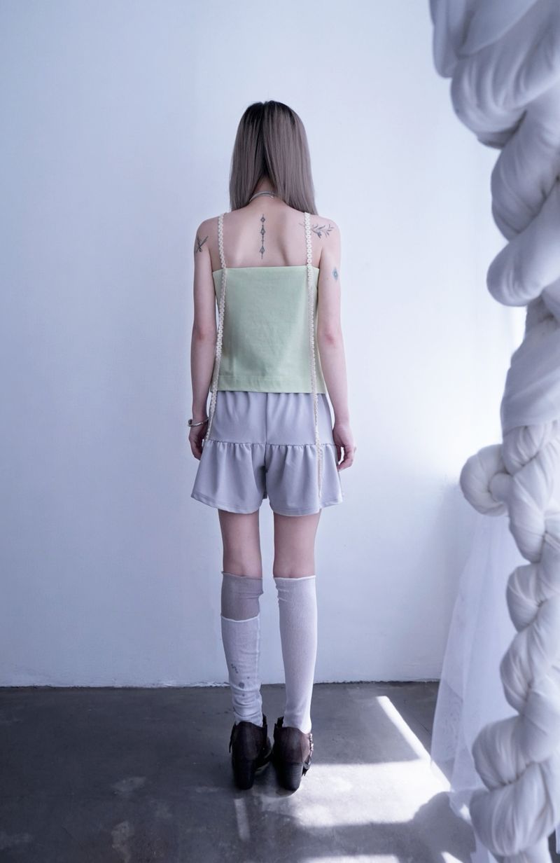 Bloom Frill Shorts (Purple Gray)