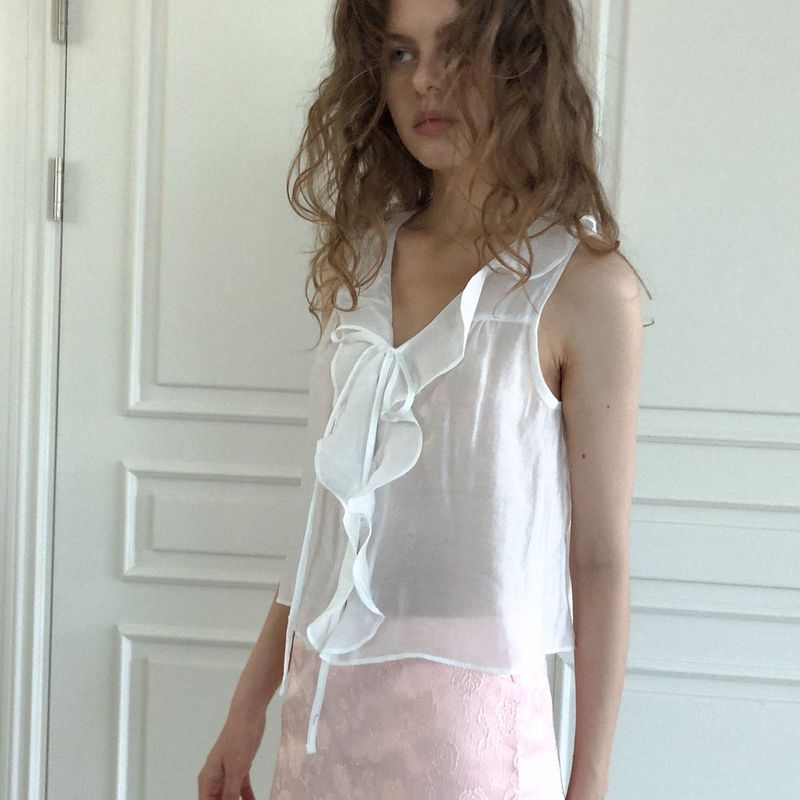 Passionate ruffle blouse (white)