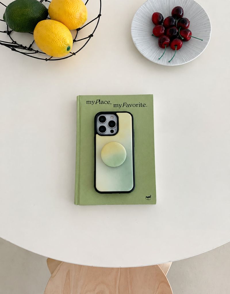 [MADE]レモングリーン ブラック エポキシ MagSafe iPhoneケース