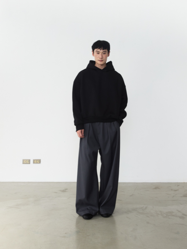 RB13 Cropped Boxy Hoodie