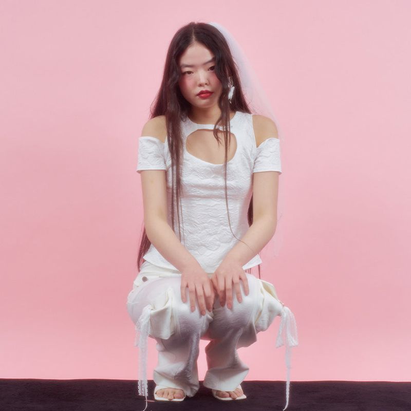 ROSE PATCH BOOT-CUT PANTS [IVORY]