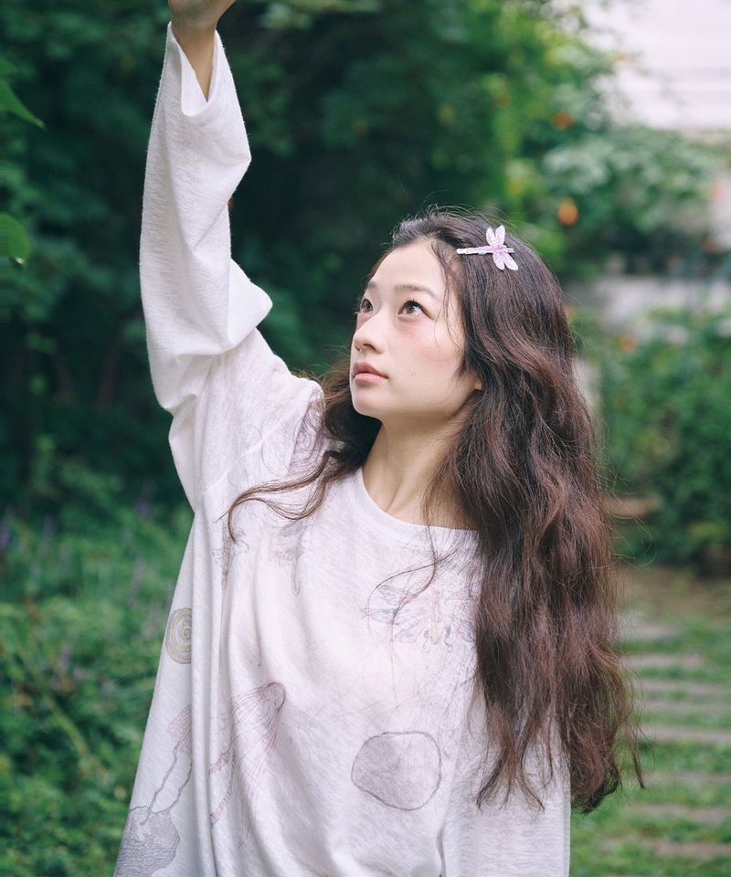 FOREST GIRL COLLAGE LONG SLEEVE