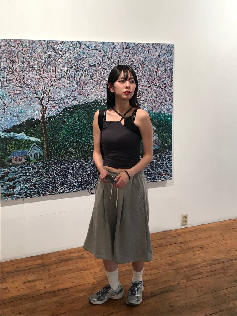 Twin layered sleeveless