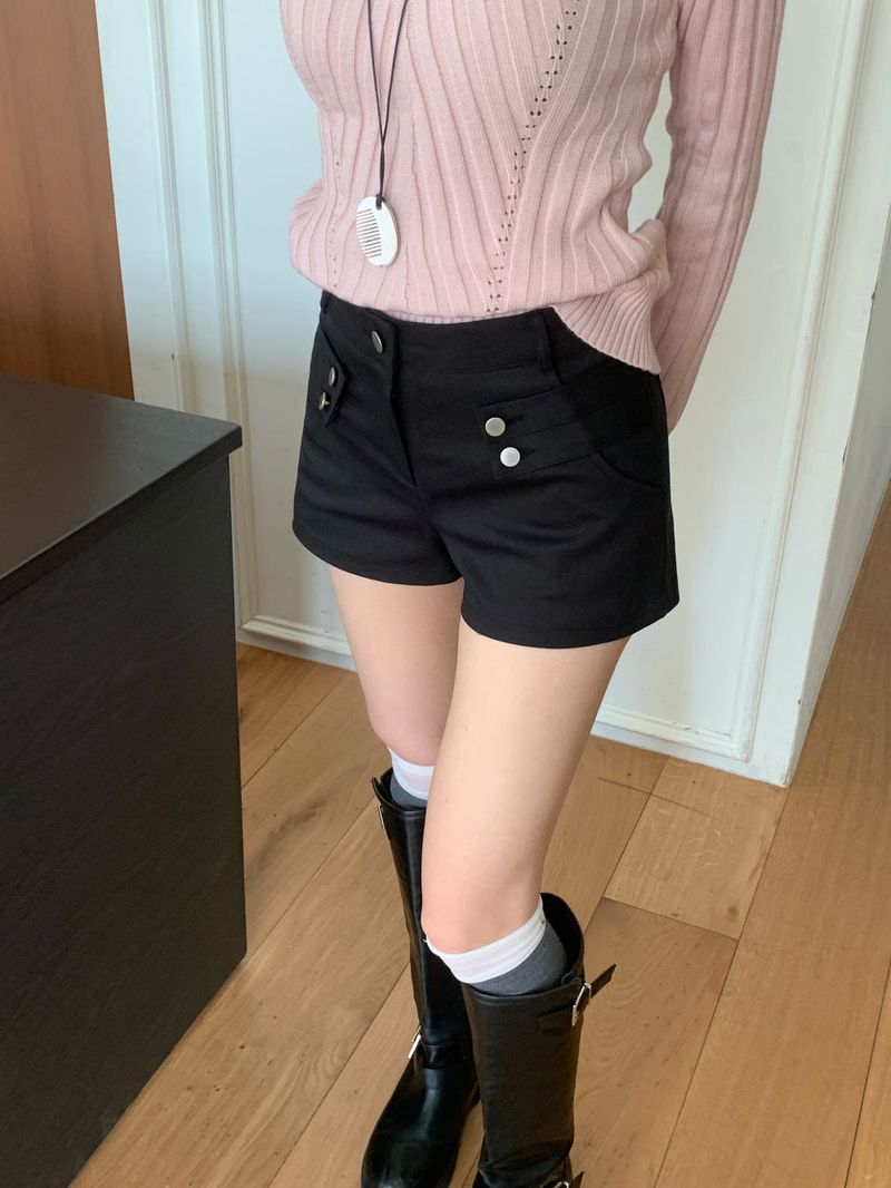 Modern Two Belt Button Bijou Short Pants