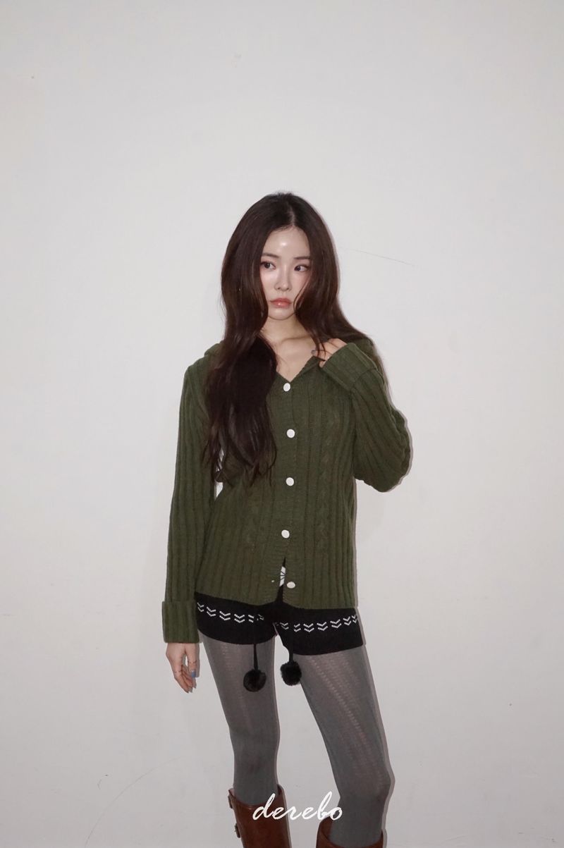Graphic Knit Shorts