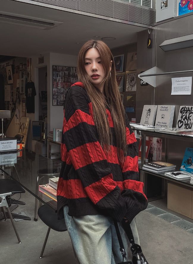 Stripe cable hood warmer knitwear
