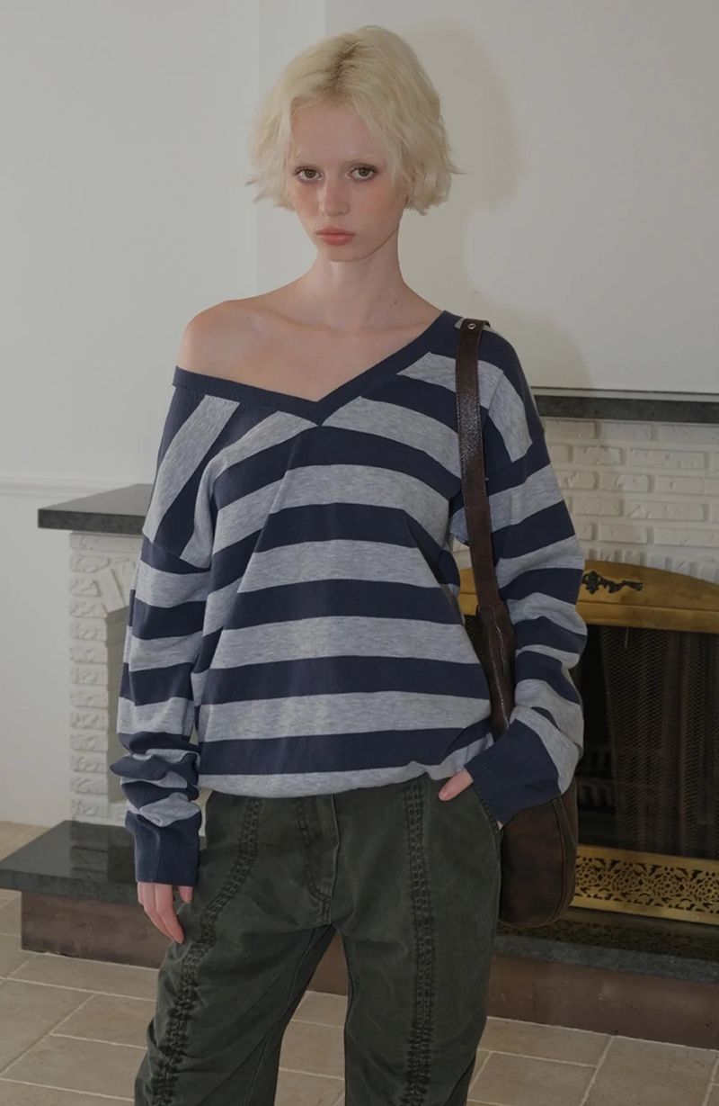 Curetty(キュリティ)の「C ONE-SHOULDER STRIPED KNIT_NAVY(Tops)」