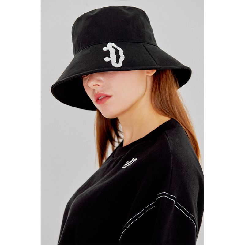 SMILE BUCKET HAT