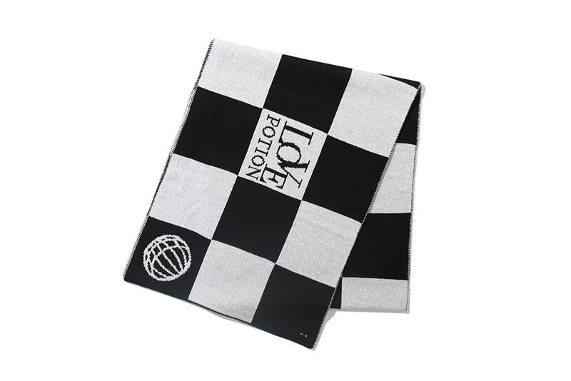 CHECKER BOARD JACQUARD MUFFLER_BLACK