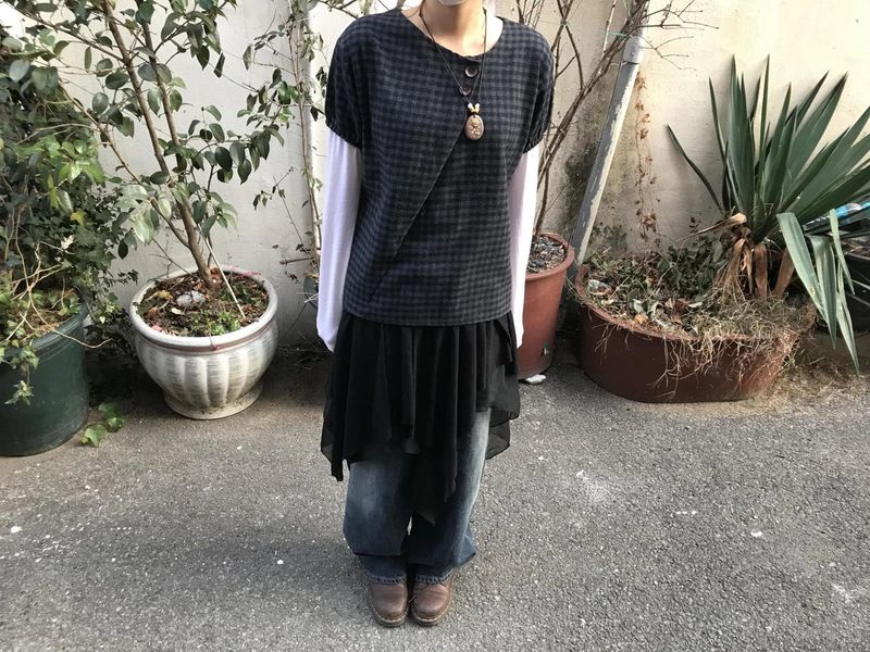 ritten check blouse