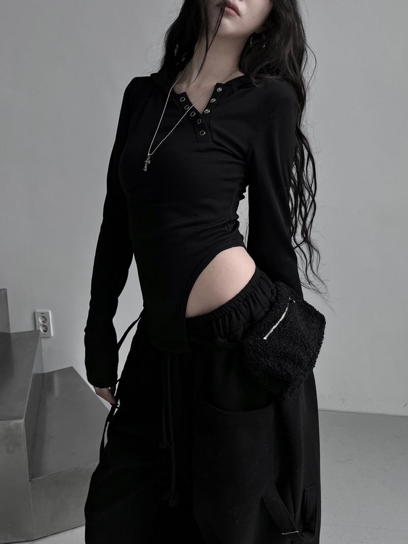 snap arch hooded bodysuit (fleece-lined)