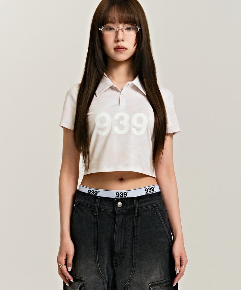 ARCHIVE BOLD（アーカイブボールド）の「939 LOGO COLLAR CROP TOP (BEIGE/CAMO)（Tops）」
