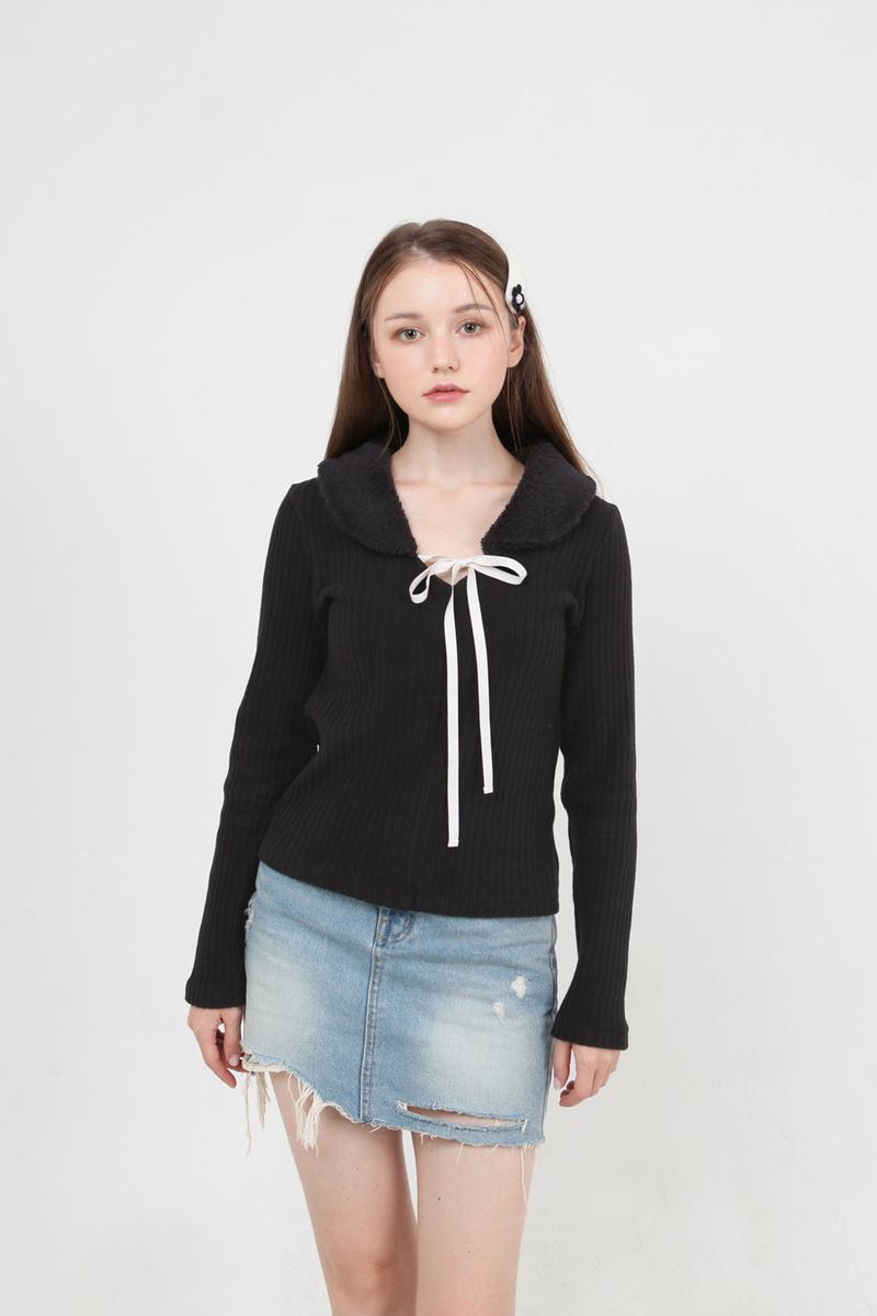 cattline（カトリーヌ）の「fur collar knit t-shirt black（Tops）」
