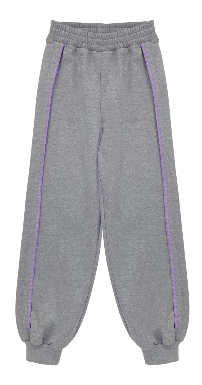 Embroidery pants