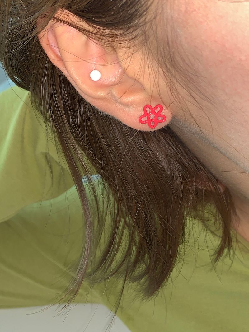 レインボードゥードゥルピアス (レッド) 