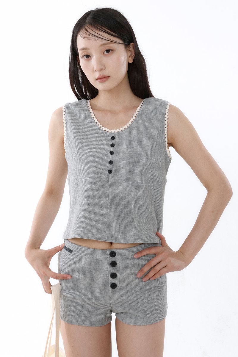 Loventina（ラヴェンティナ）の「[SET-UP] WAFFLE SLEEVELESS-MINI PANTS SET_MELANGE GRAY（Pants）」