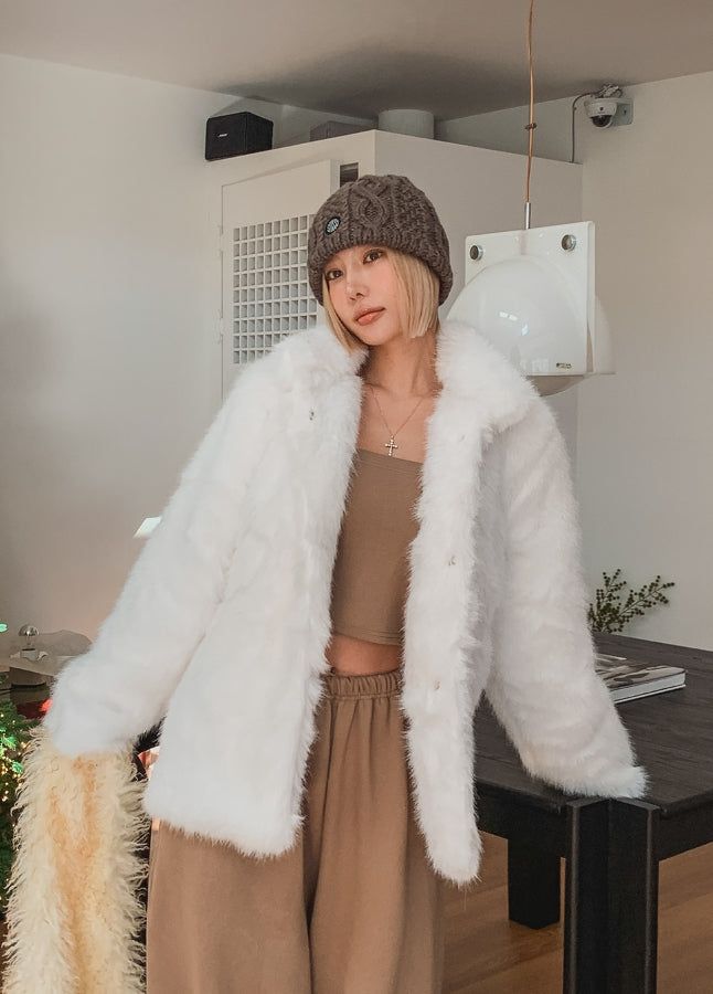ULAN（ユレン）の「Lexi Half Fur Coat（Jackets/Outerwear）」