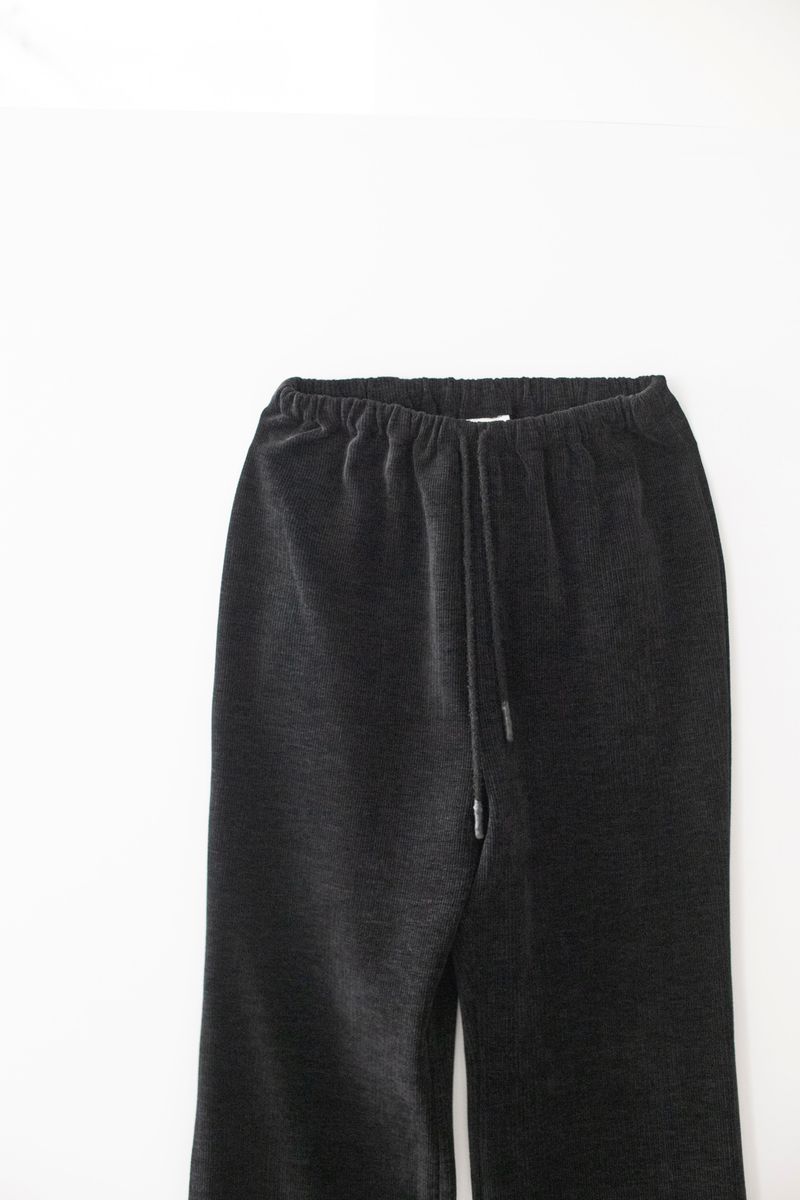 Corduroy boots cut pants (Black)