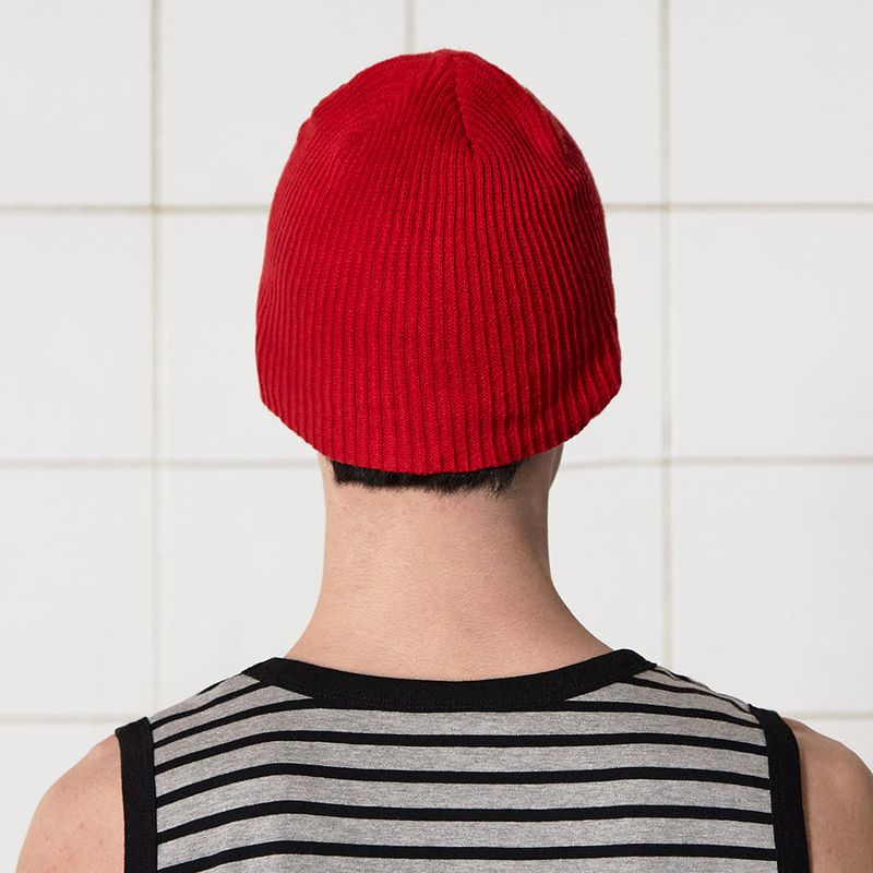 BUTTON FLOWER BEANIE / RED