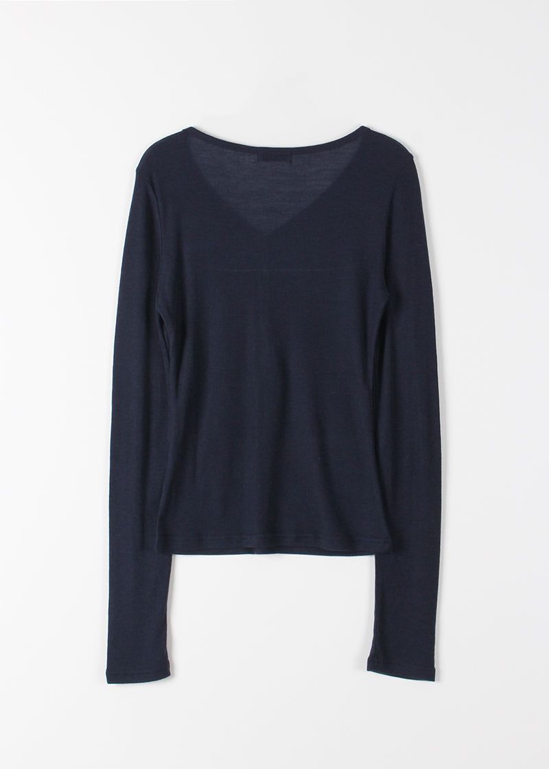 BUTTON SILHOUETTE TEE