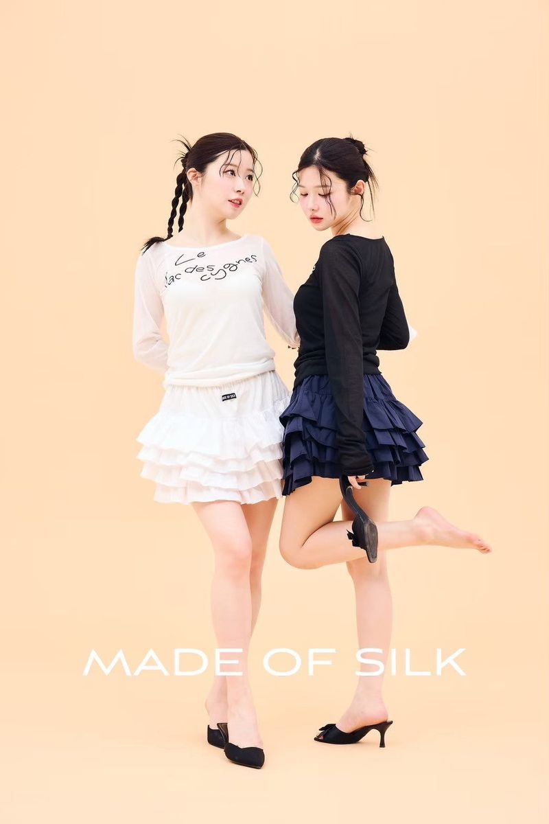 volume tiered mini skirt
