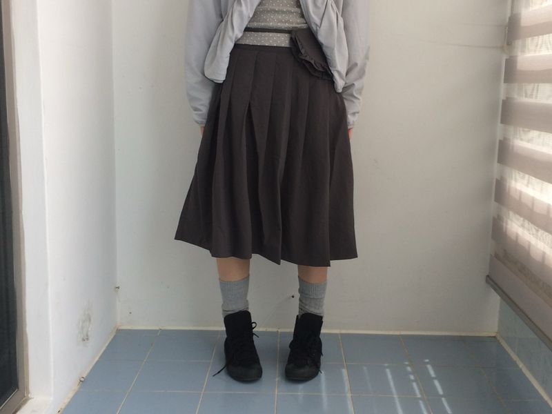 Powder pleats and pouch skirts