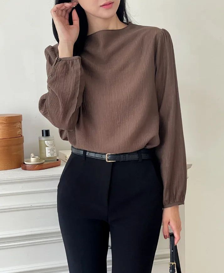 iam mari（アイアム マリ）の「Loha Half-Neck Puff Blouse（Tops）」