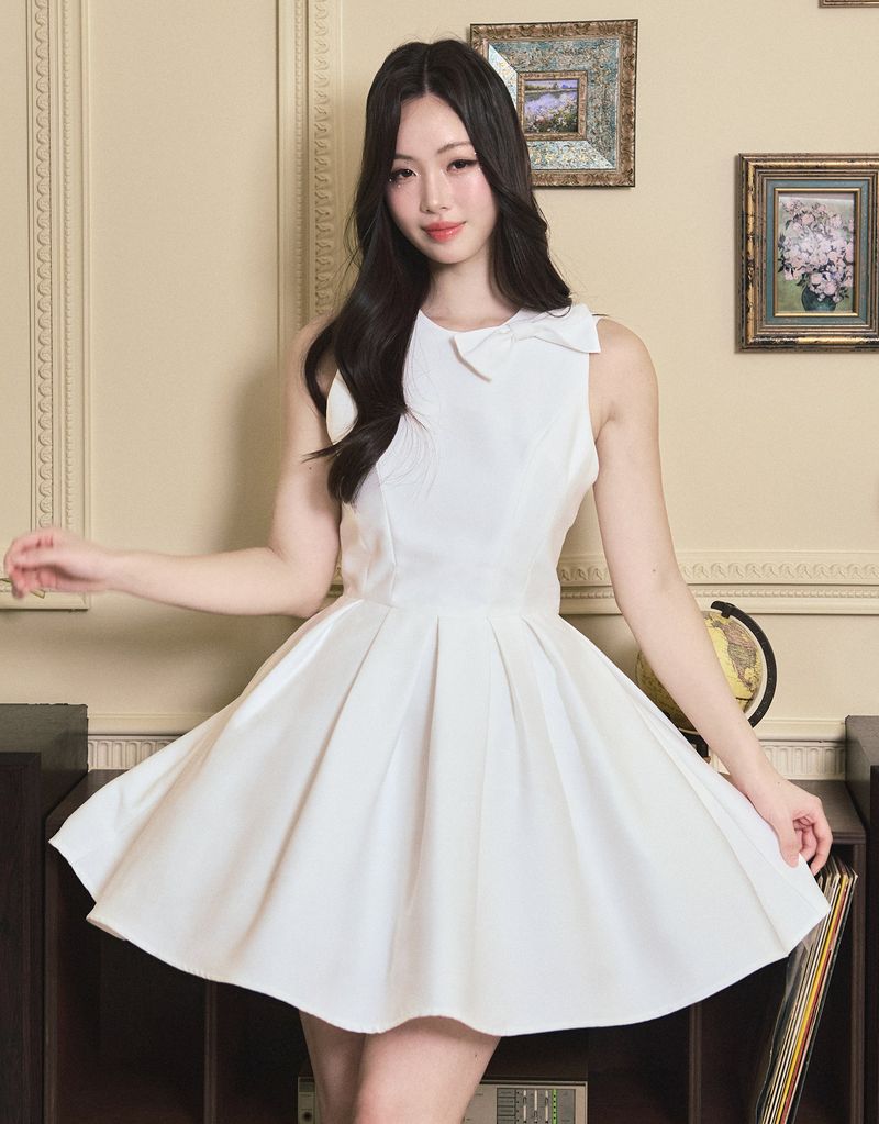 TWEEDY-A（ツウィーディア）の「[LADY LINE] オフィーリアリボンポイントスリーブレスショートバルーンドレス ホワイト（ワンピース/ドレス）」