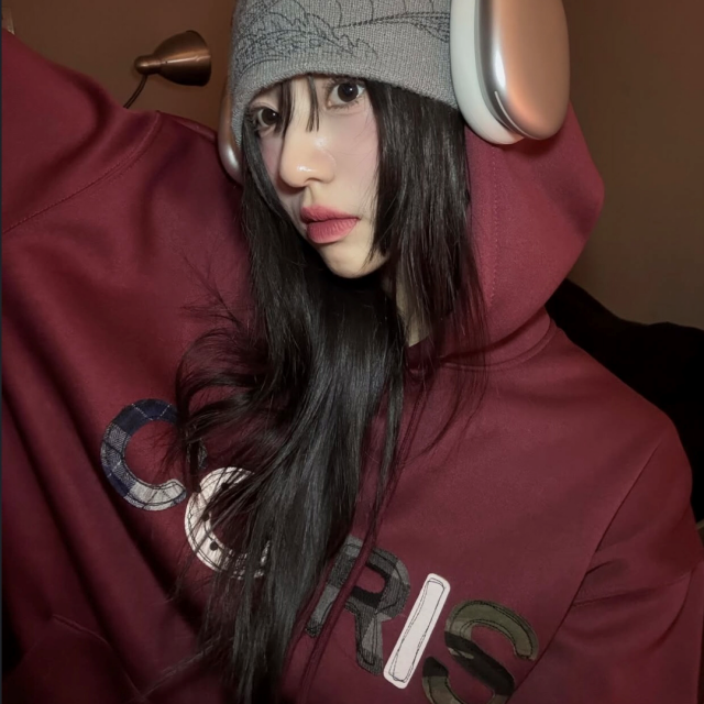 COIRIS（コイリス）の「VANDY VINTAGE APPLIQUE LOGO HOOD T (3COLOR)（Tops）」
