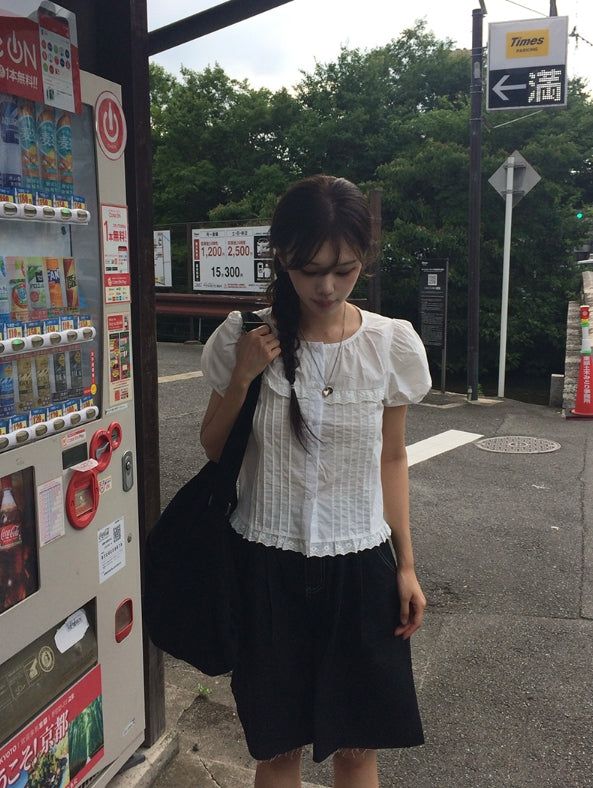 anyonemore（エニーワンモアー）の「Hearth Lace Button Puff Blouse（Tops）」