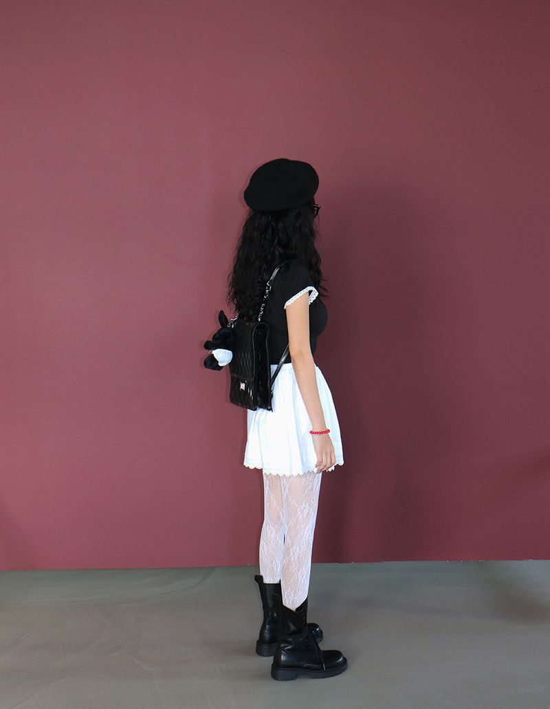 Pure lace bendable miniskirt