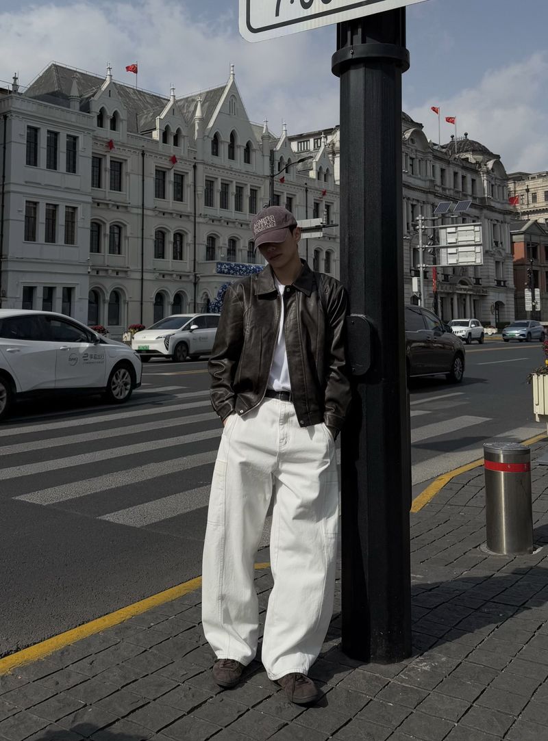 HIMUL STITCH CURVED PANTS